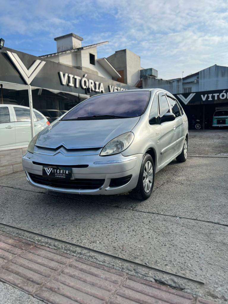 Citroën Xsara Picasso Glx 1.6/ 1.6 flex 16v    2011