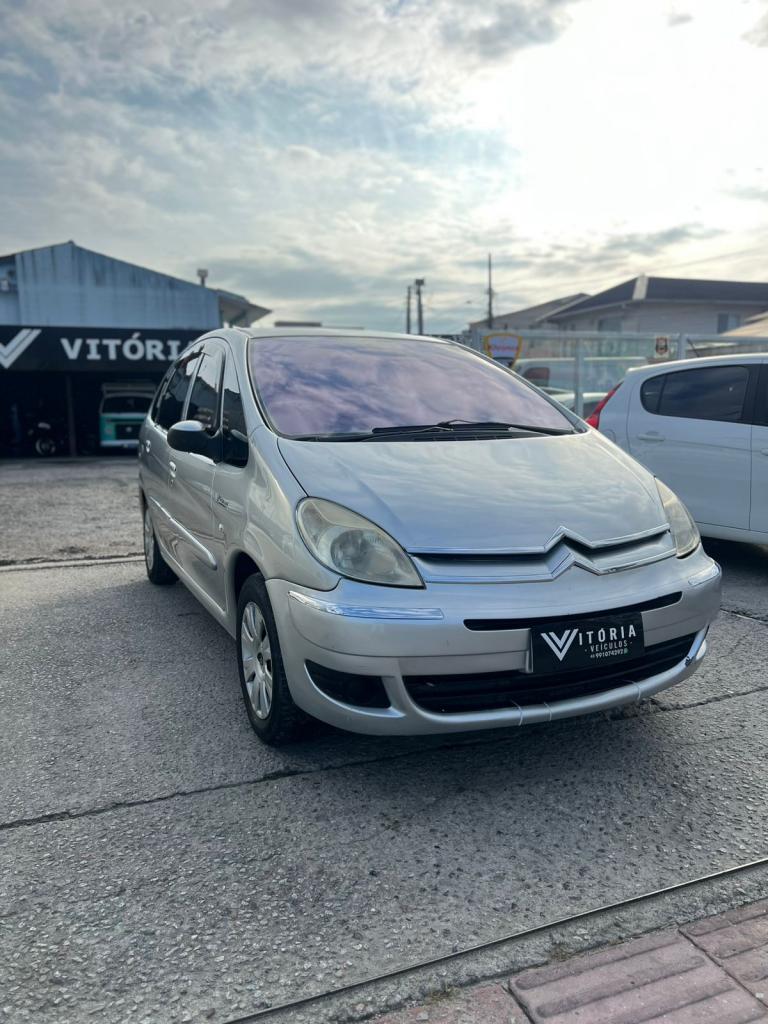 Citroën Xsara Picasso Glx 1.6/ 1.6 flex 16v    2011